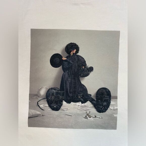 Uniqlo Disney Yuni Yoshida Mickey Mouse Graphic T-shirt Women Medium White - Picture 2 of 6